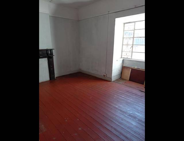 10 BEDROOM HOUSE FOR SALE IN LORENTZVILLE